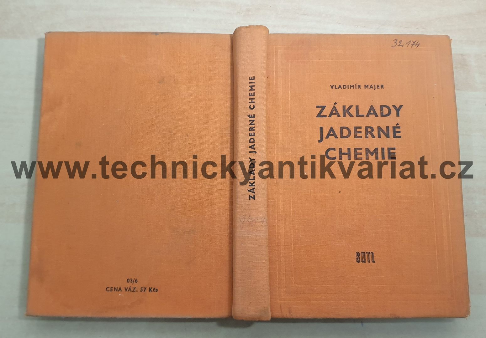Základy jaderné chemie - Vladimír Majer (1961)