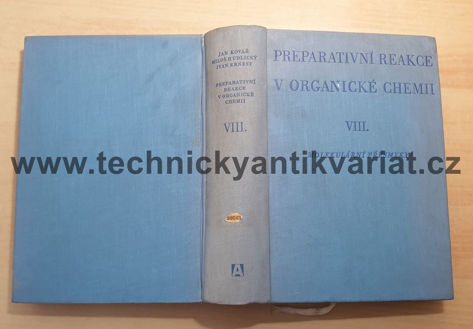 Preparativní reakce v organické chemii VIII. Molekulární přesmyky - Kovář, Hudlický, Ernest