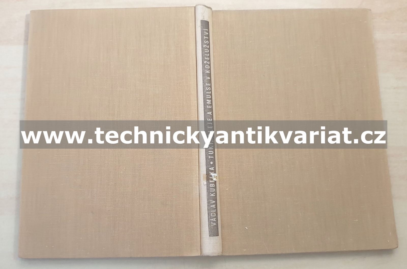 Tuky, oleje a emulse v koželužství - Václav Kubelka (1954)
