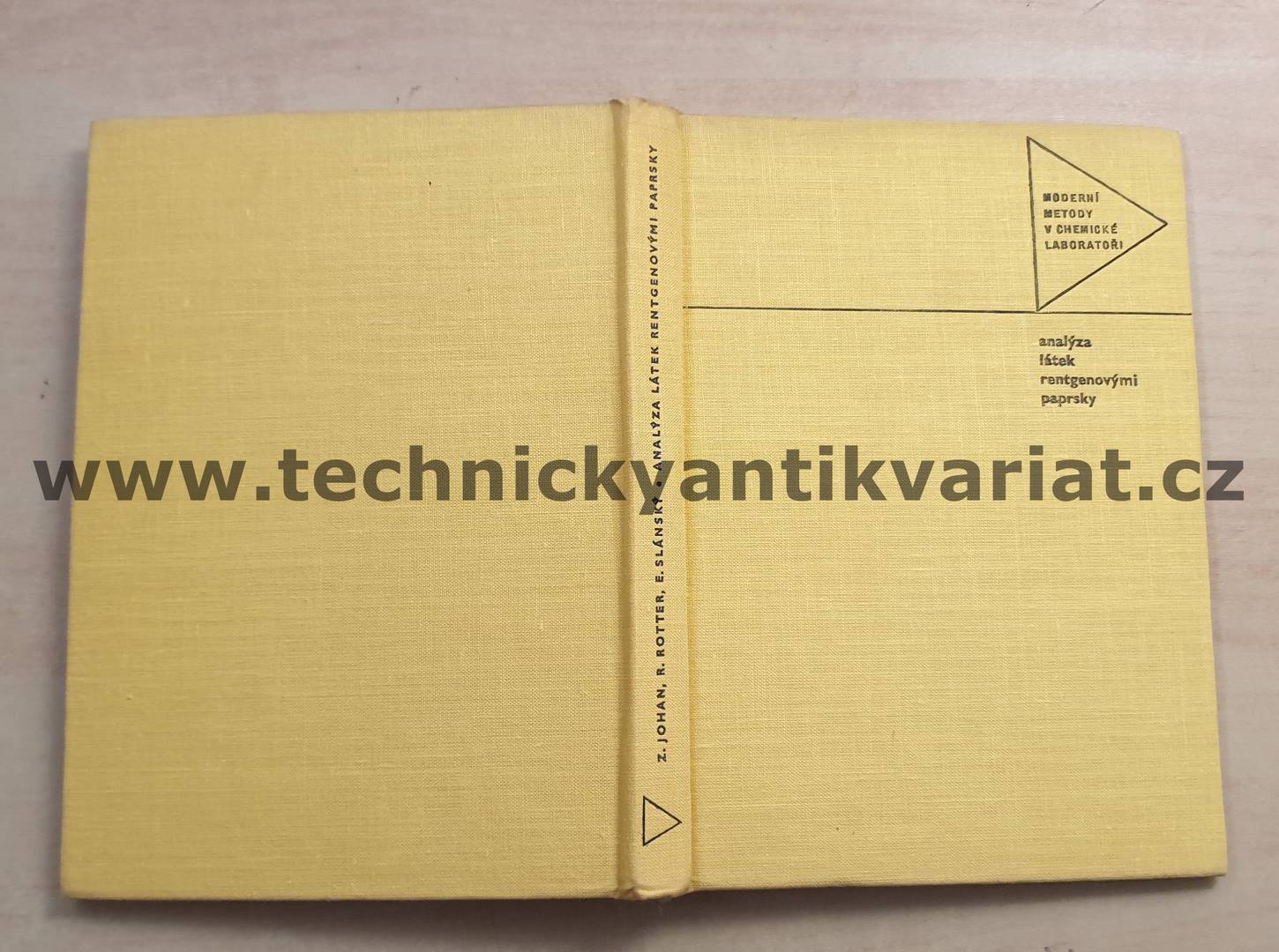 Analýza látek rentgenovými paprsky - Z. Johan, R. Rotter, E. Slánský (1970)