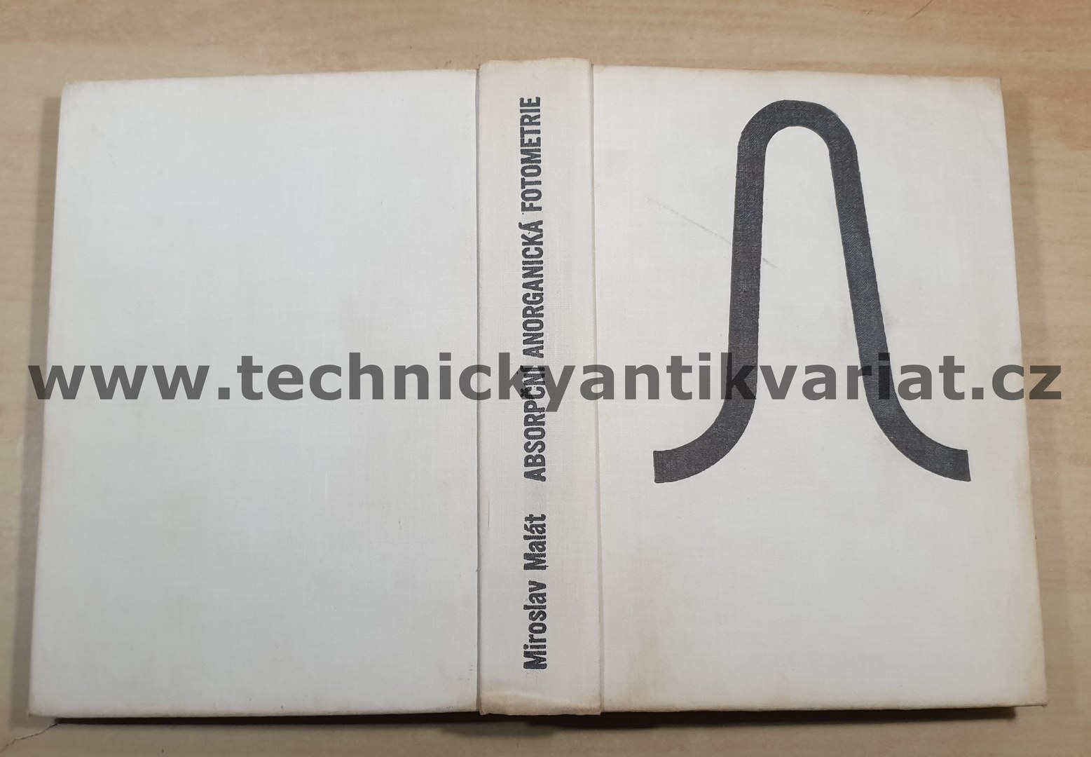 Absorpční anorganická fotometrie - Miroslav Malát (1973)