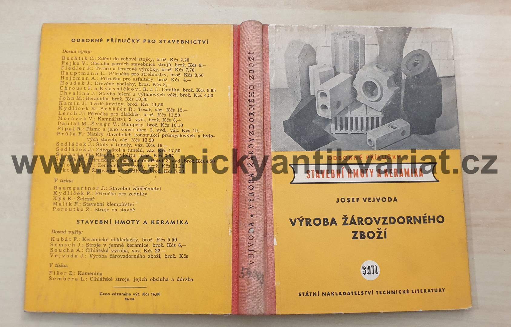 Výroba žárovzdorného zboží - Josef Vejvoda (1957)