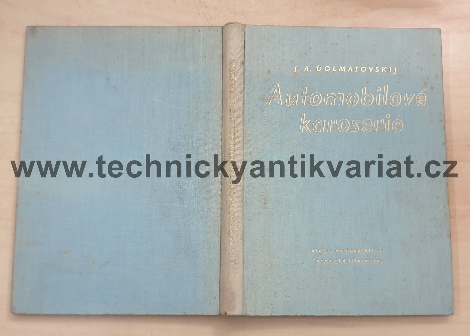 Automobilové karoserie - J.A.Dolmatovskij (1955)