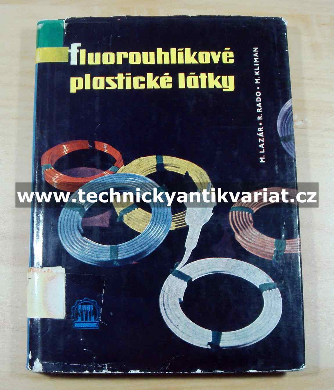 Fluorouhlíkové plastické látky