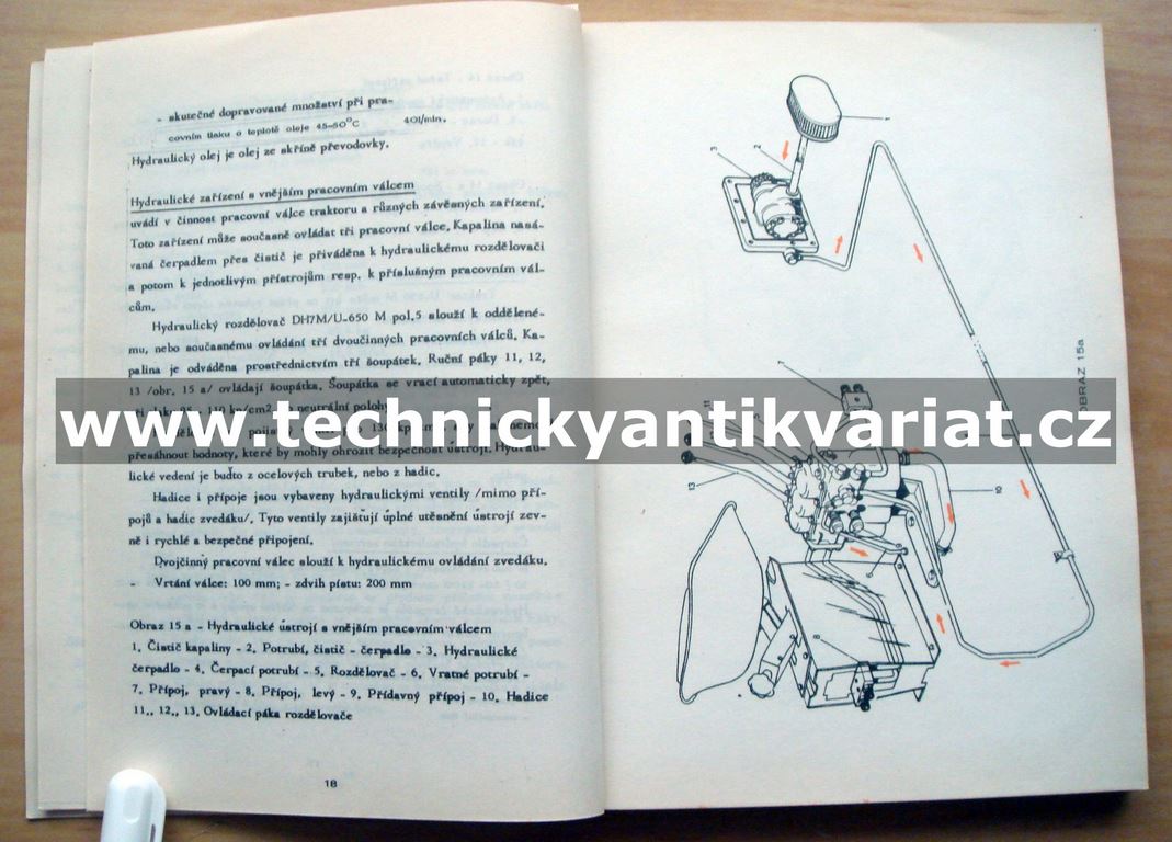 Traktor U650M, U651M