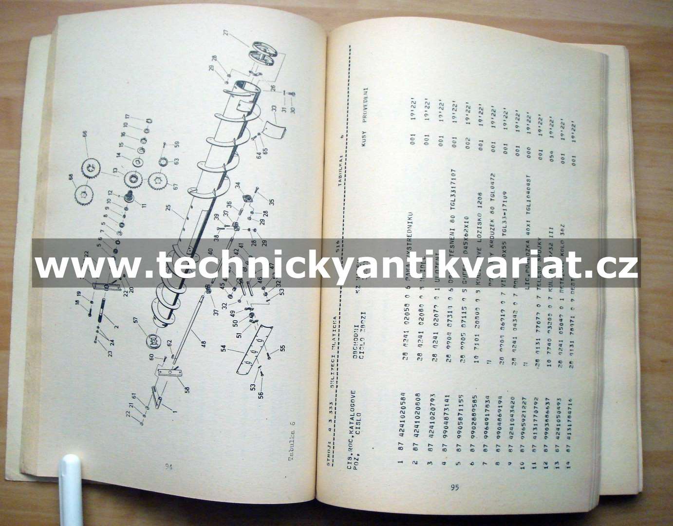Sklízecí mlátička E516