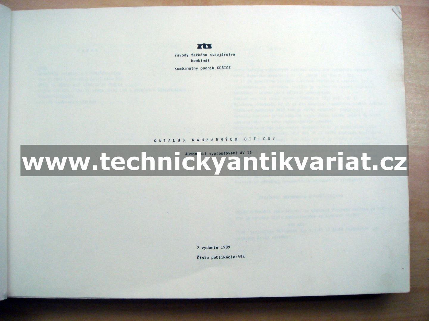 Automobil vyprošťovací AV 15 - katalog náhradných dielcov (1989)