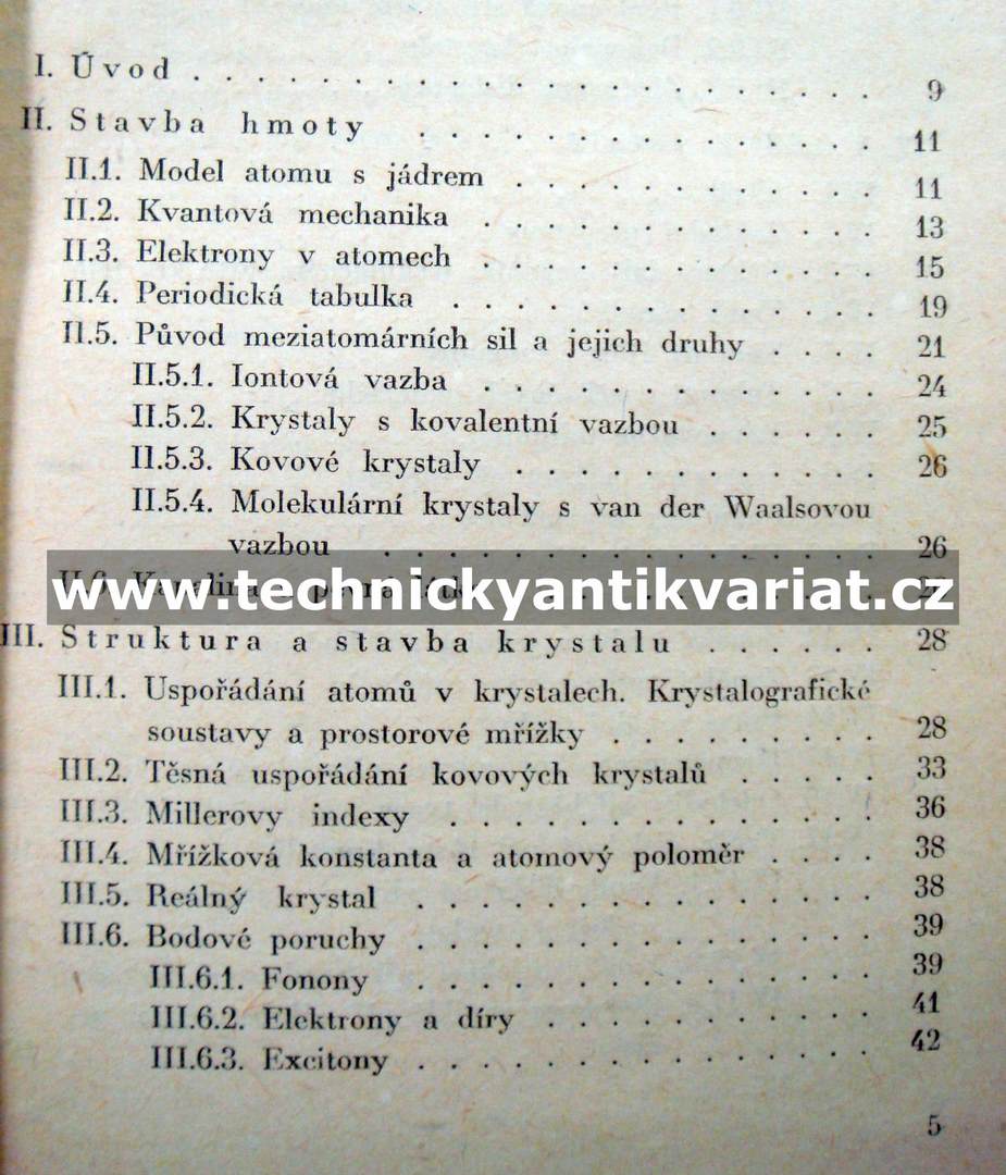 Krystaly - Petr Kratochvíl