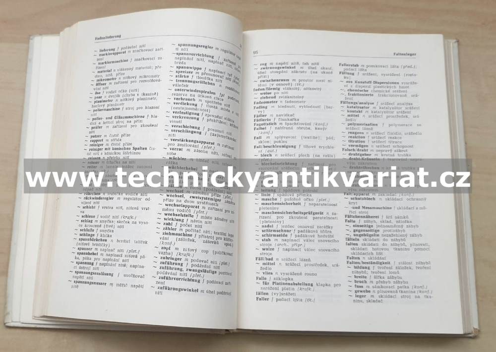 Německo-český technický textilní slovník (1969)