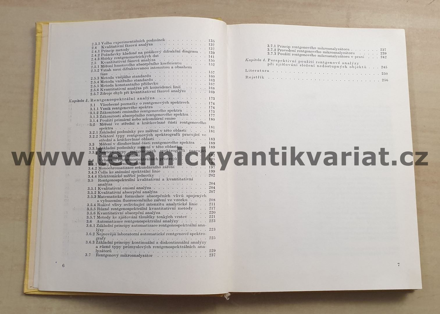 Analýza látek rentgenovými paprsky - Z. Johan, R. Rotter, E. Slánský (1970)