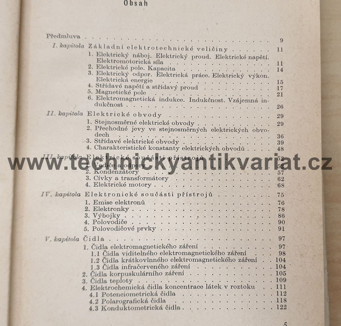 Elektrické a elektronické přístroje  v chemické laboratoři - Pavel Valenta (1961)