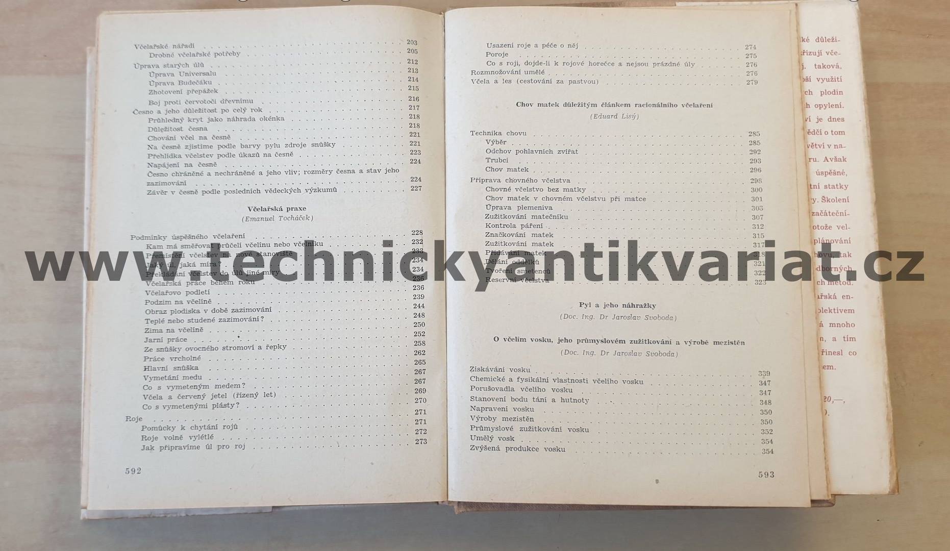 Malá včelařská encyklopedie - Geisler, Lisý, Rošický, Savvin, Svoboda, Tocháček, Vítek - (1954)