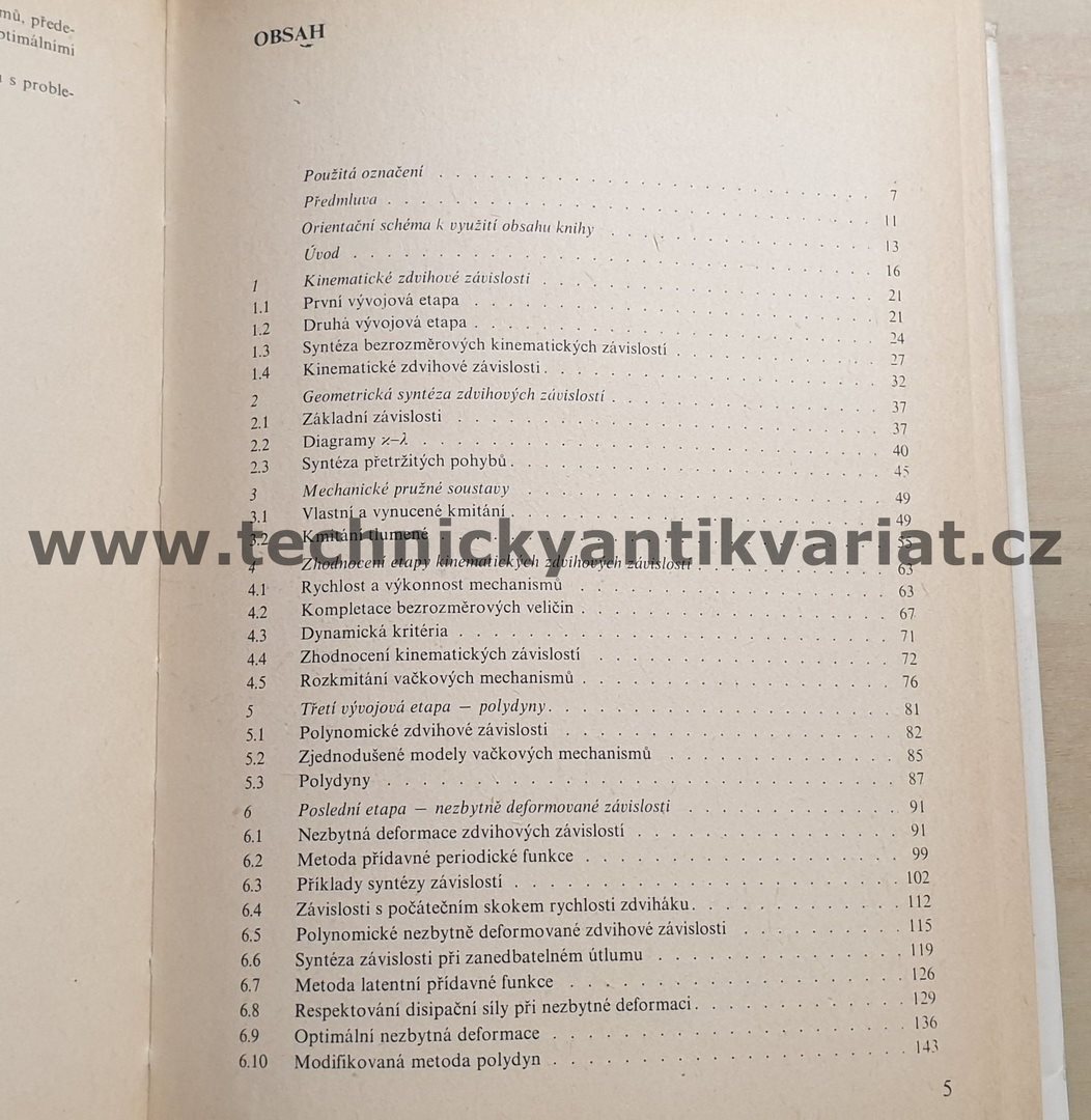 Zdvihové závislosti vačkových mechanismů - K. Petrů (1980)