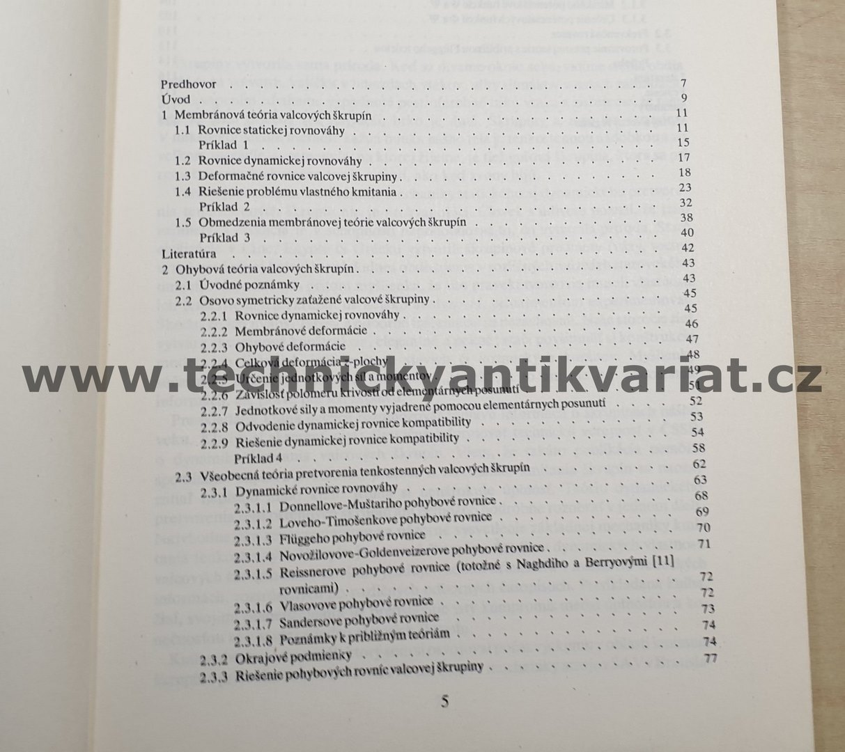 Mechanika kmitání válcových škrupín - Štefan Markuš (1982)