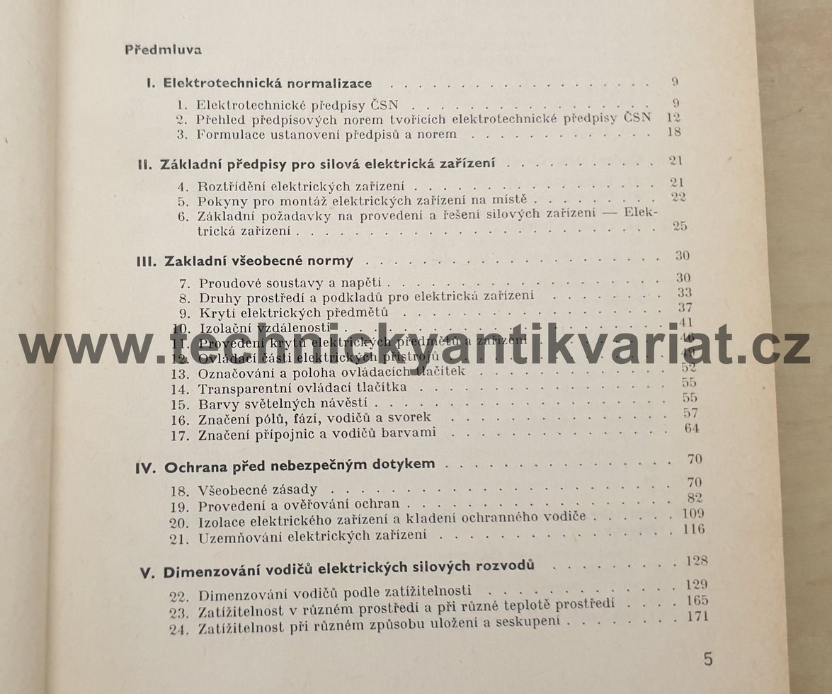 Navrhování elektrických zařízení podle předpisů ČSN - Stanislav Roškola (1970)