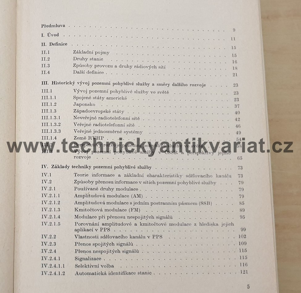 Pozemní pohyblivé radiokomunikační služby - E. Linhart (1982)