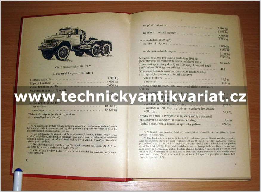 Pásový buldozer D686