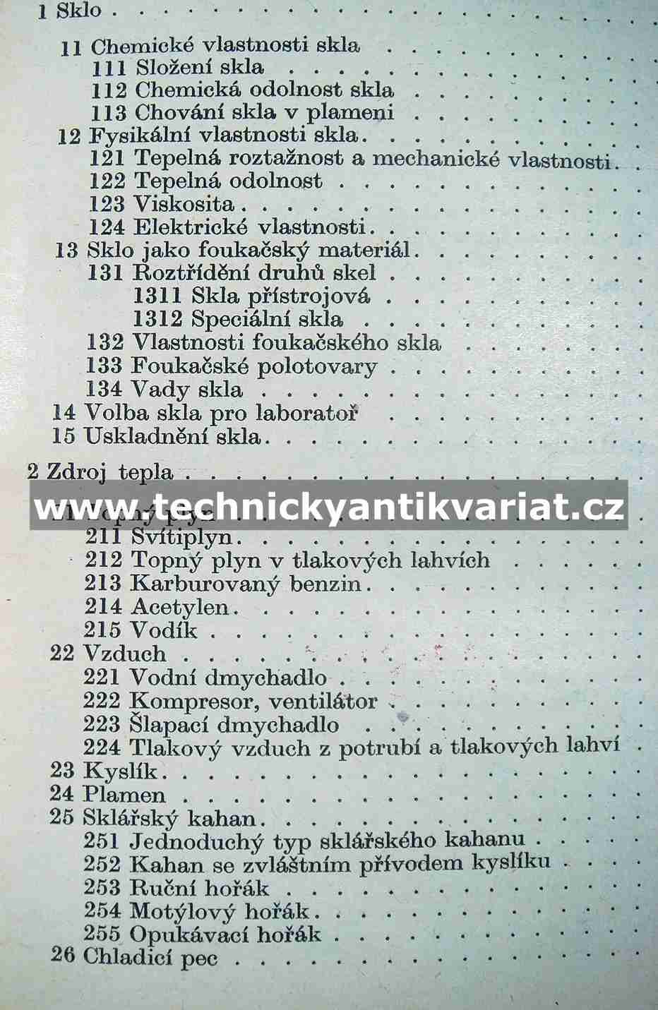 Sklářské práce v chemické laboratoři