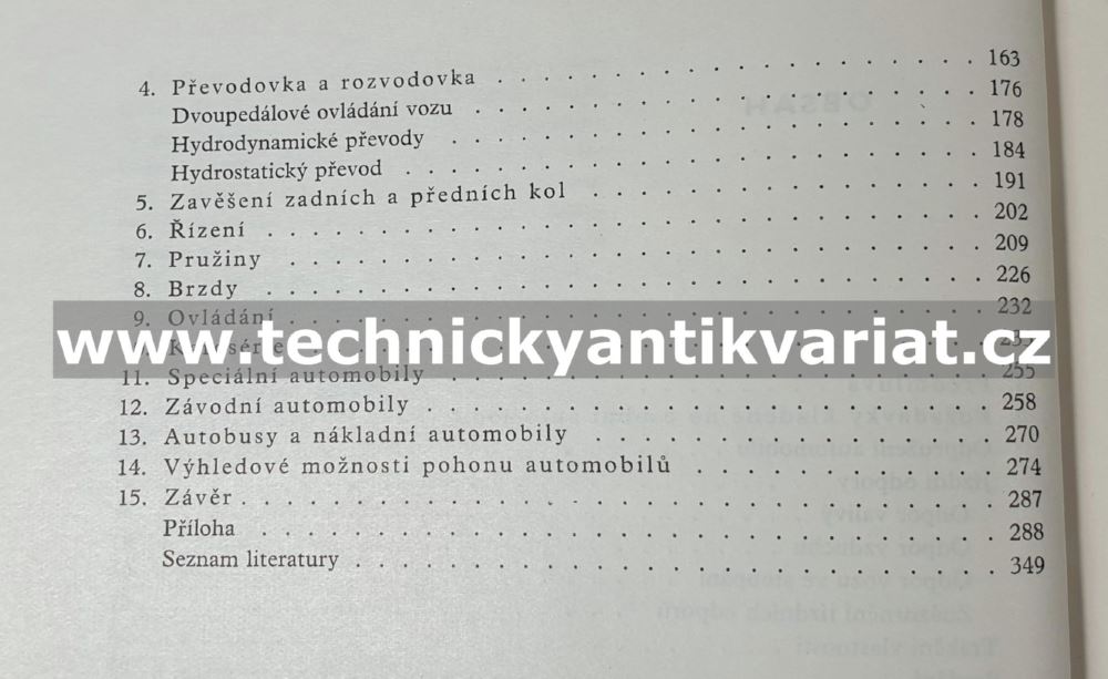 Automobily s motorem vzadu - J. Mackerle (1966)
