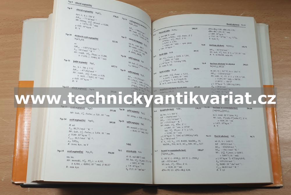 Chemické tabulky anorganických sloučenin - Březina, Mollin, Pastorek, Šindelář (1986)