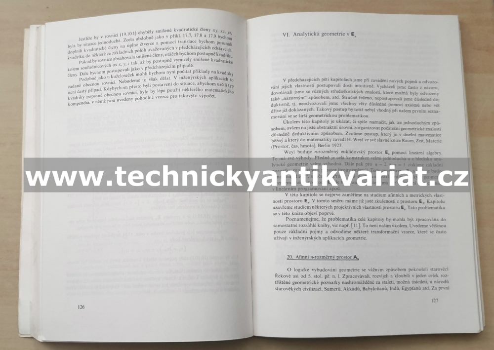 Analytická a diferenciální geometrie VII.- Bruno Budínský (1983)