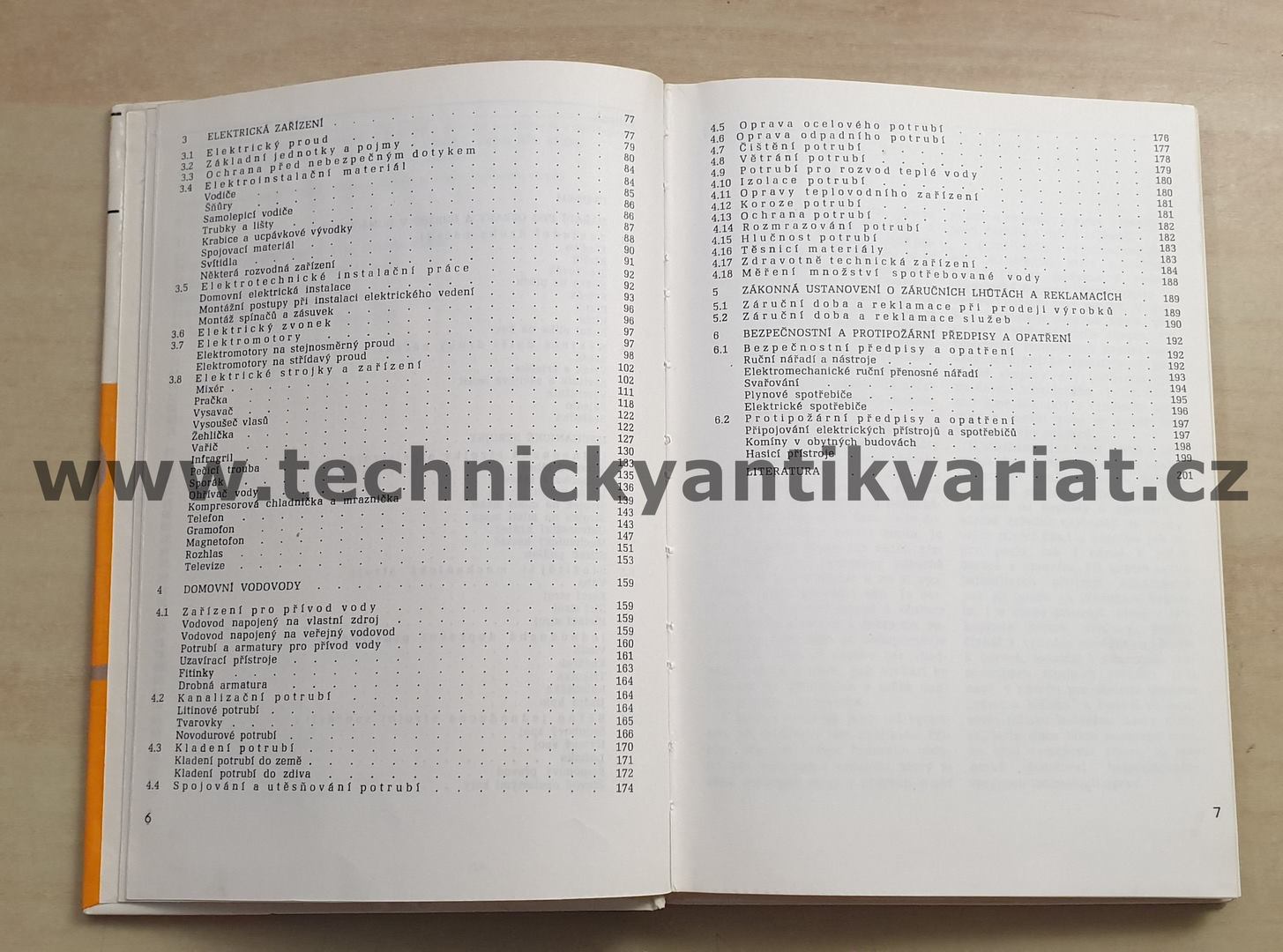 Strojky, přístroje a jiná zařízení v domácnosti - R. Rousek, B. Kareis (1981)
