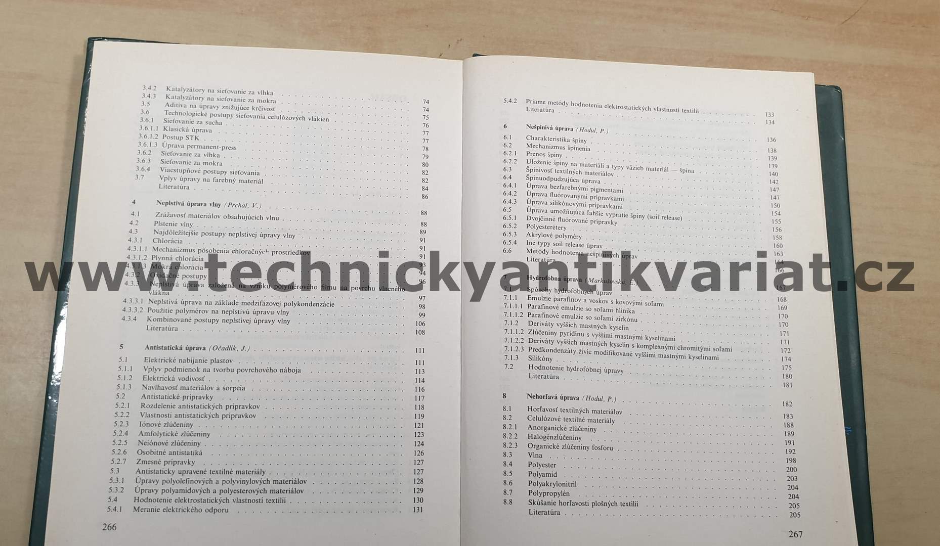 Špeciálne chemické úpravy textílií - A.Blažej (1986)