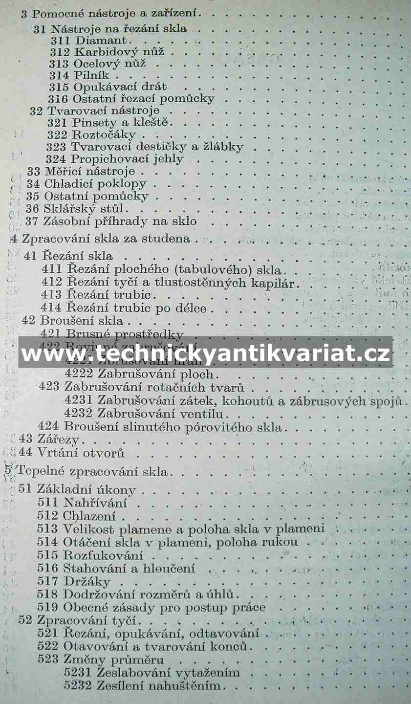Sklářské práce v chemické laboratoři