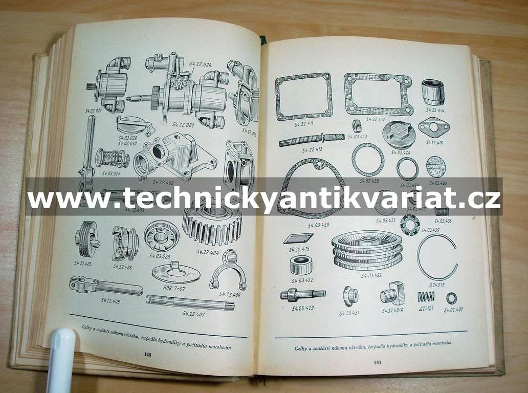 Traktor DT54A, DT55A