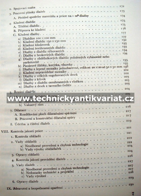 Keramické obklady a dlažby budov - Benda, Chmela, Chroust (1960)