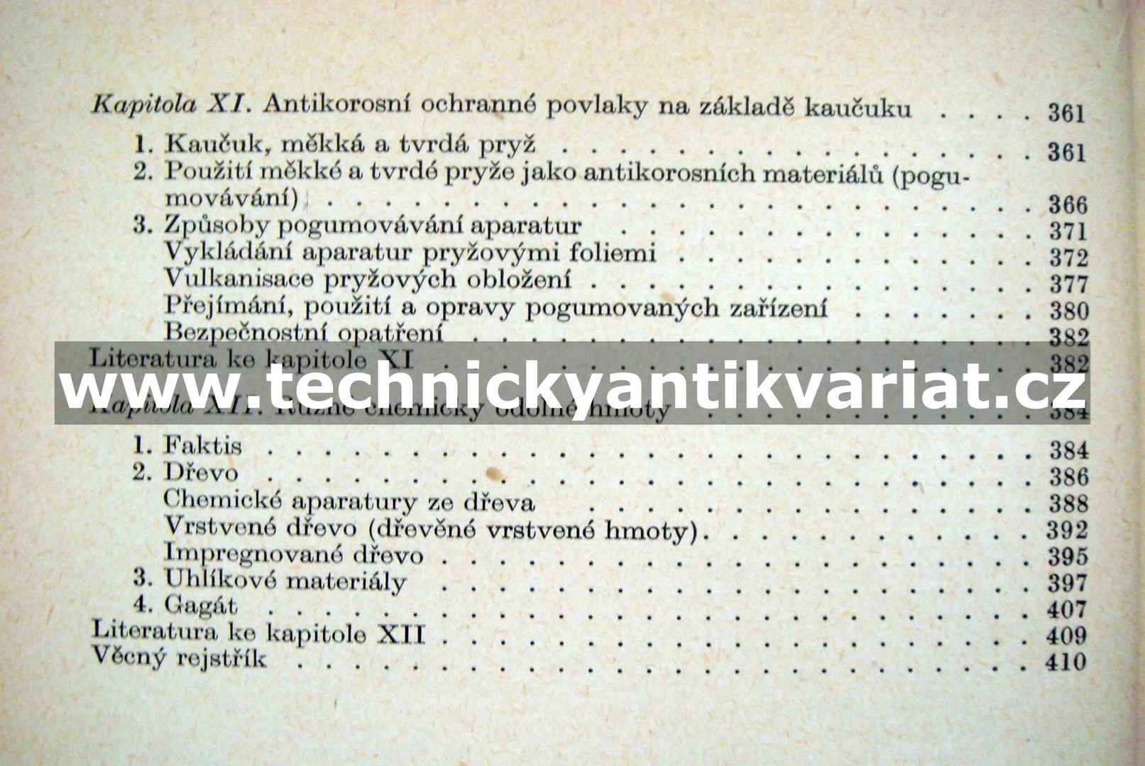 Nekovové chemické odolné materiály