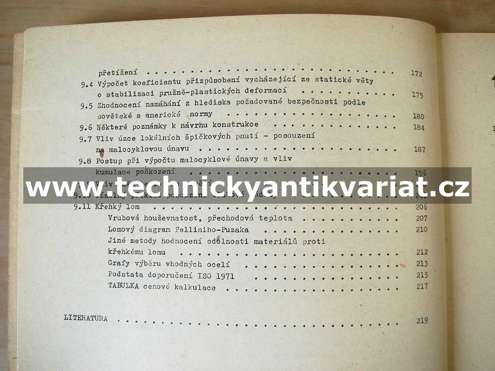 Skořepiny tlakových nádob a nádrží - Vlastimil Křupka (1976)