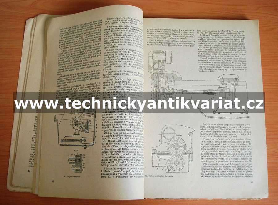 Traktor DT-54