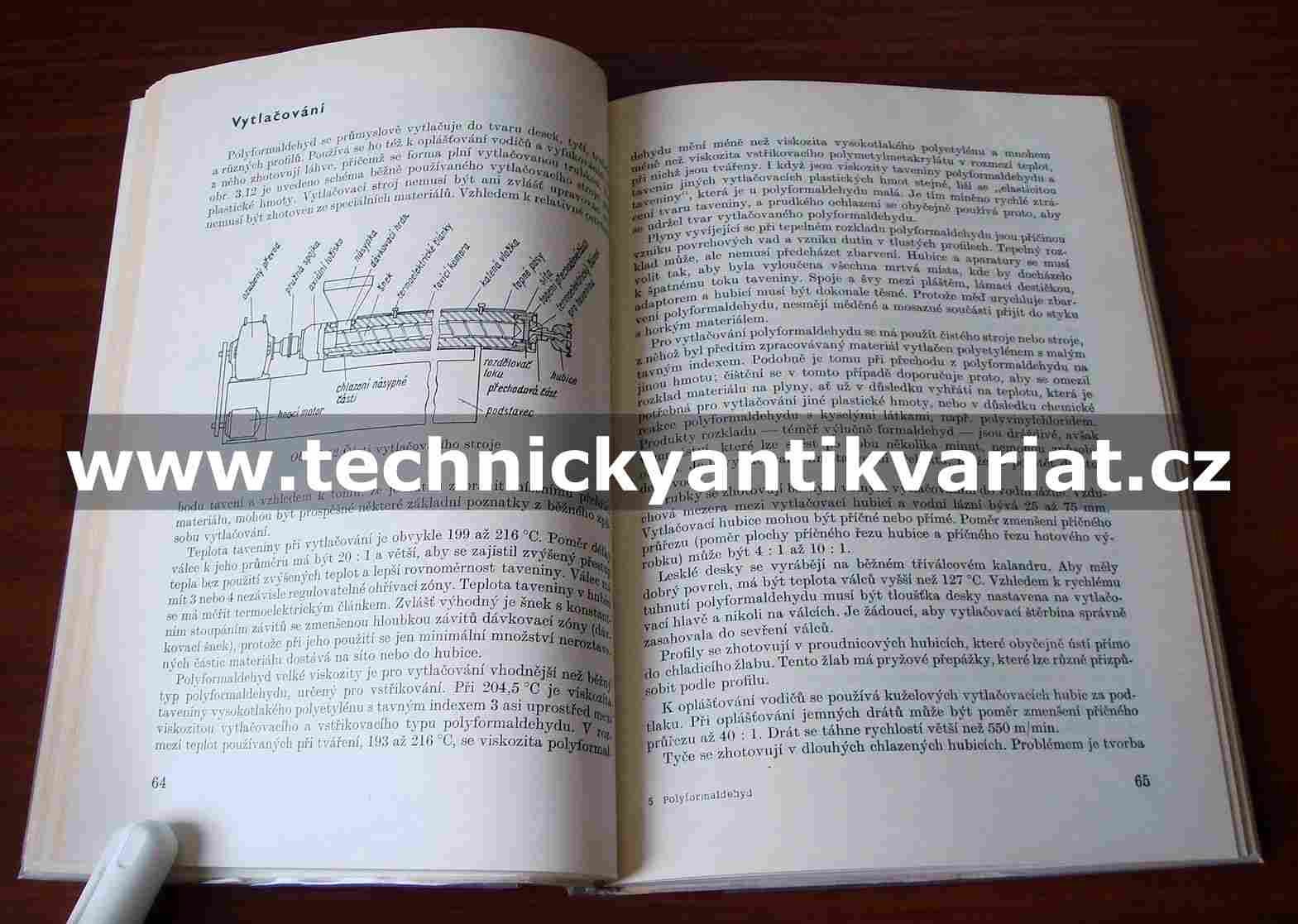 Polyformaldehyd a kopolymery - Russel B Akin (1965)