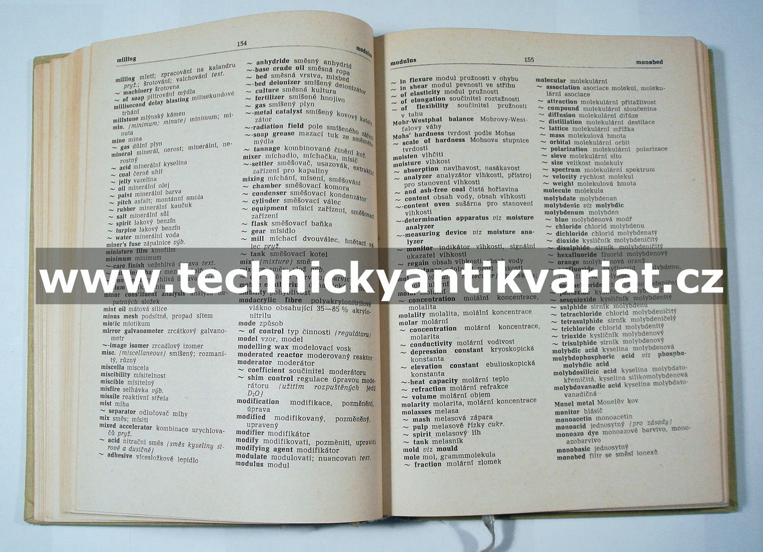 Anglicko-český a česko-anglický chemicko-technologický technický slovník