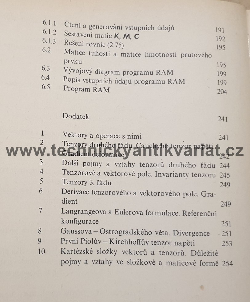 Metoda konečných prvků v dynamice konstrukcí - Bittnar, Řeřicha (1981)