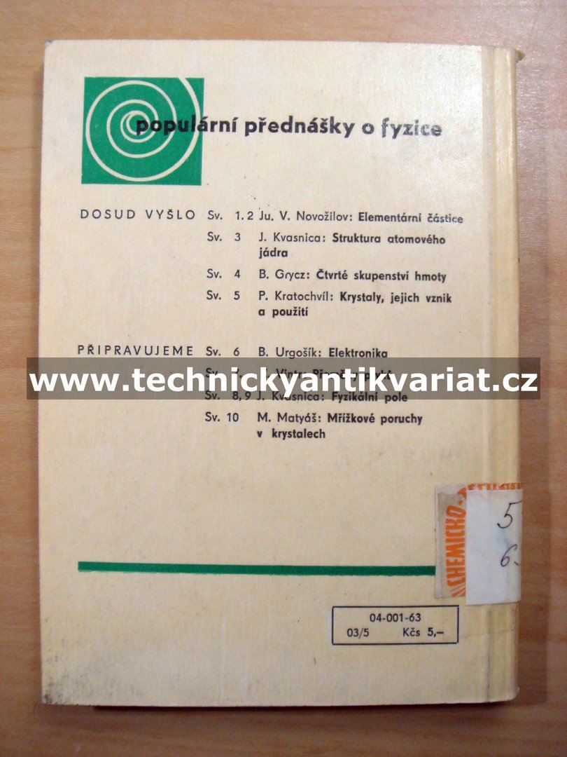 Krystaly - Petr Kratochvíl