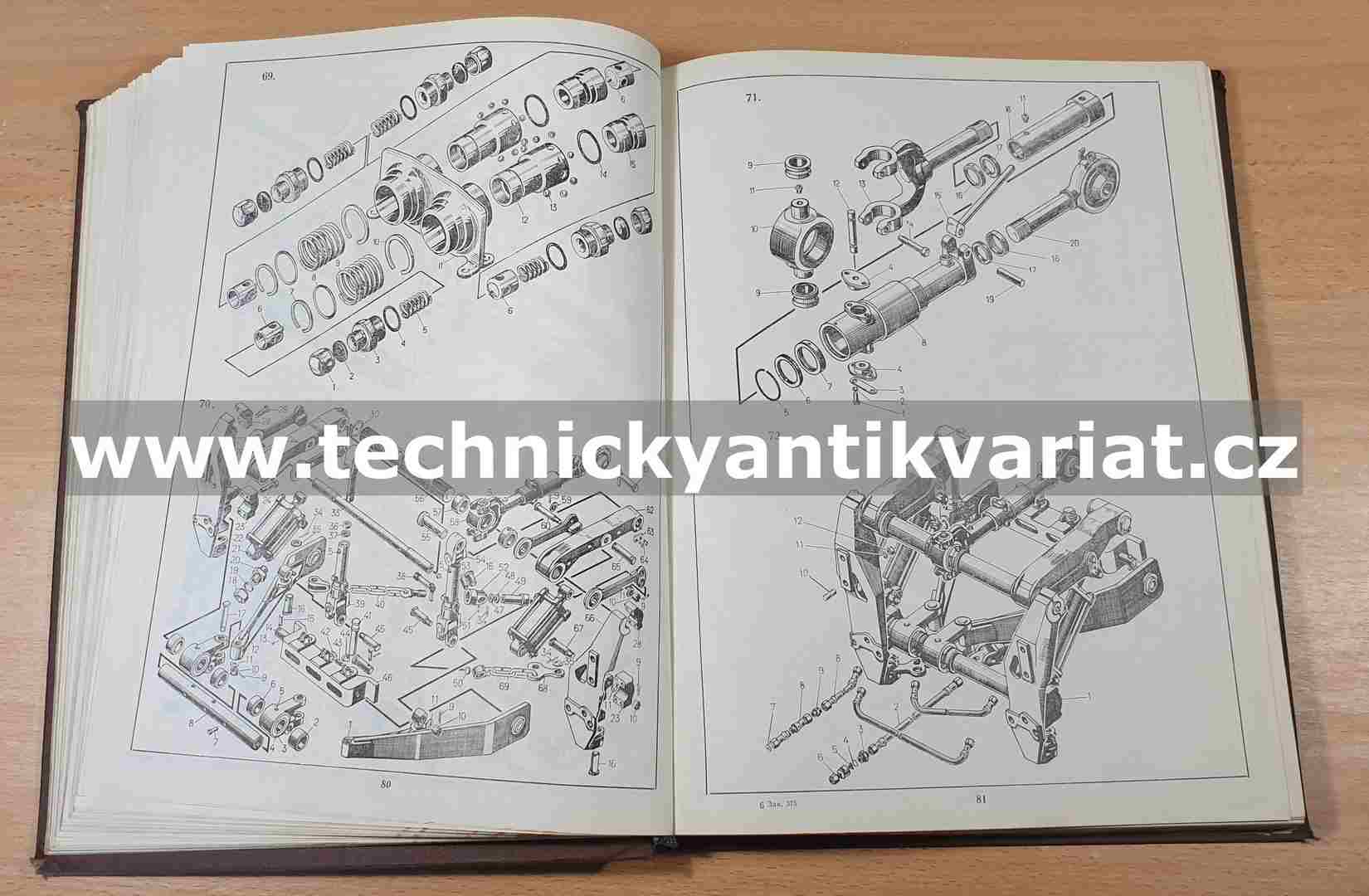 Traktor T130 - katalog náhradních dílů 
