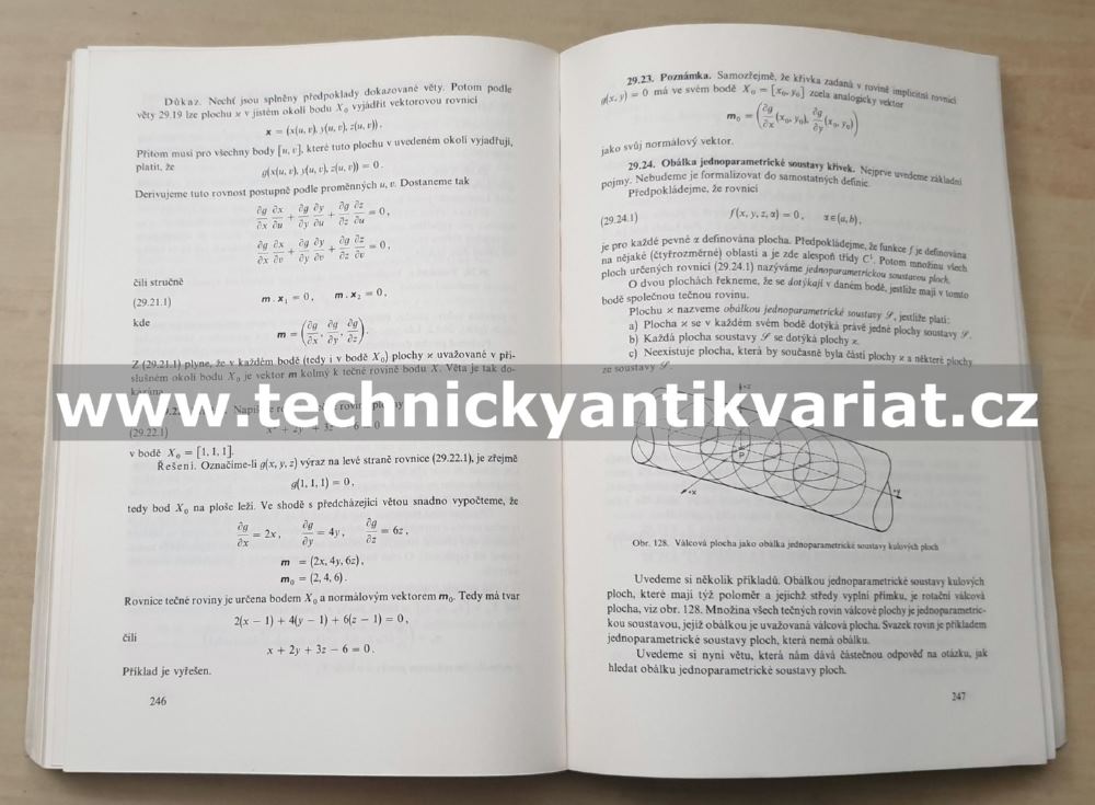 Analytická a diferenciální geometrie VII.- Bruno Budínský (1983)