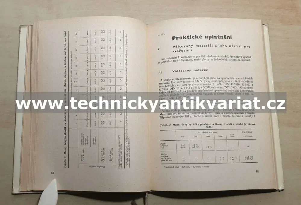 Deformace a pnutí ve svařovaných konstrukcích - Hánsch, Krebs (1964)
