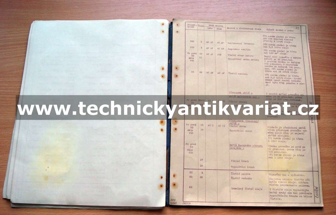 Pásový traktor HTO