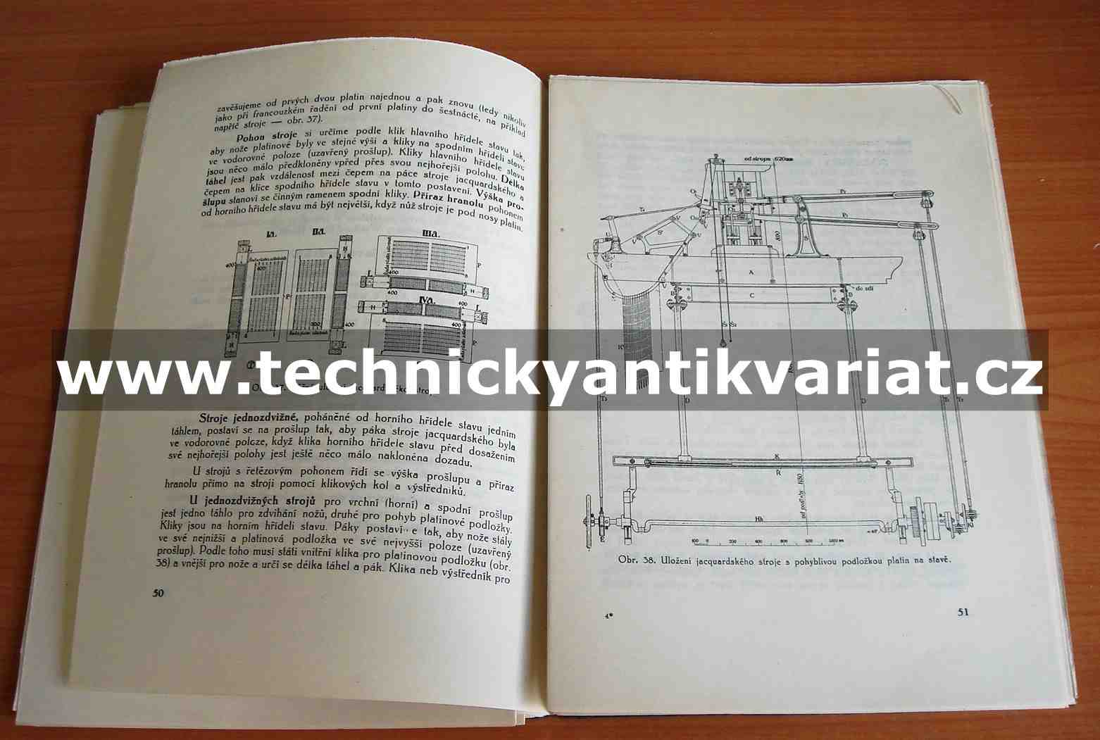 Montáž tkalcovského stavu bavlnářského