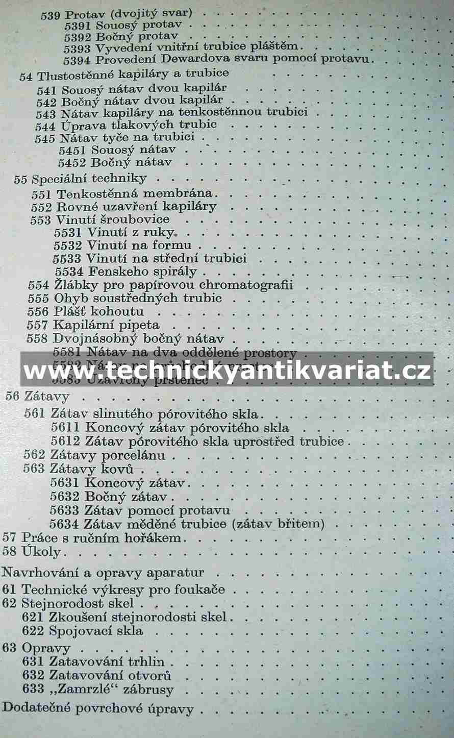 Sklářské práce v chemické laboratoři