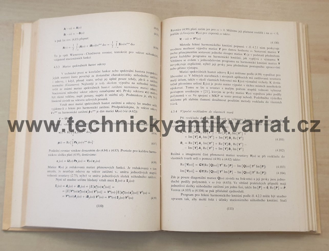 Metoda konečných prvků v dynamice konstrukcí - Bittnar, Řeřicha (1981)