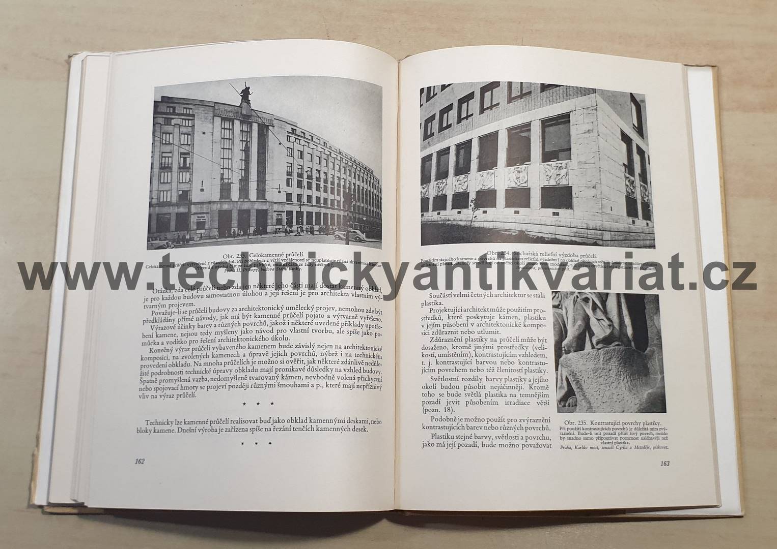 Kámen v architektuře - B. Syrový (1956)
