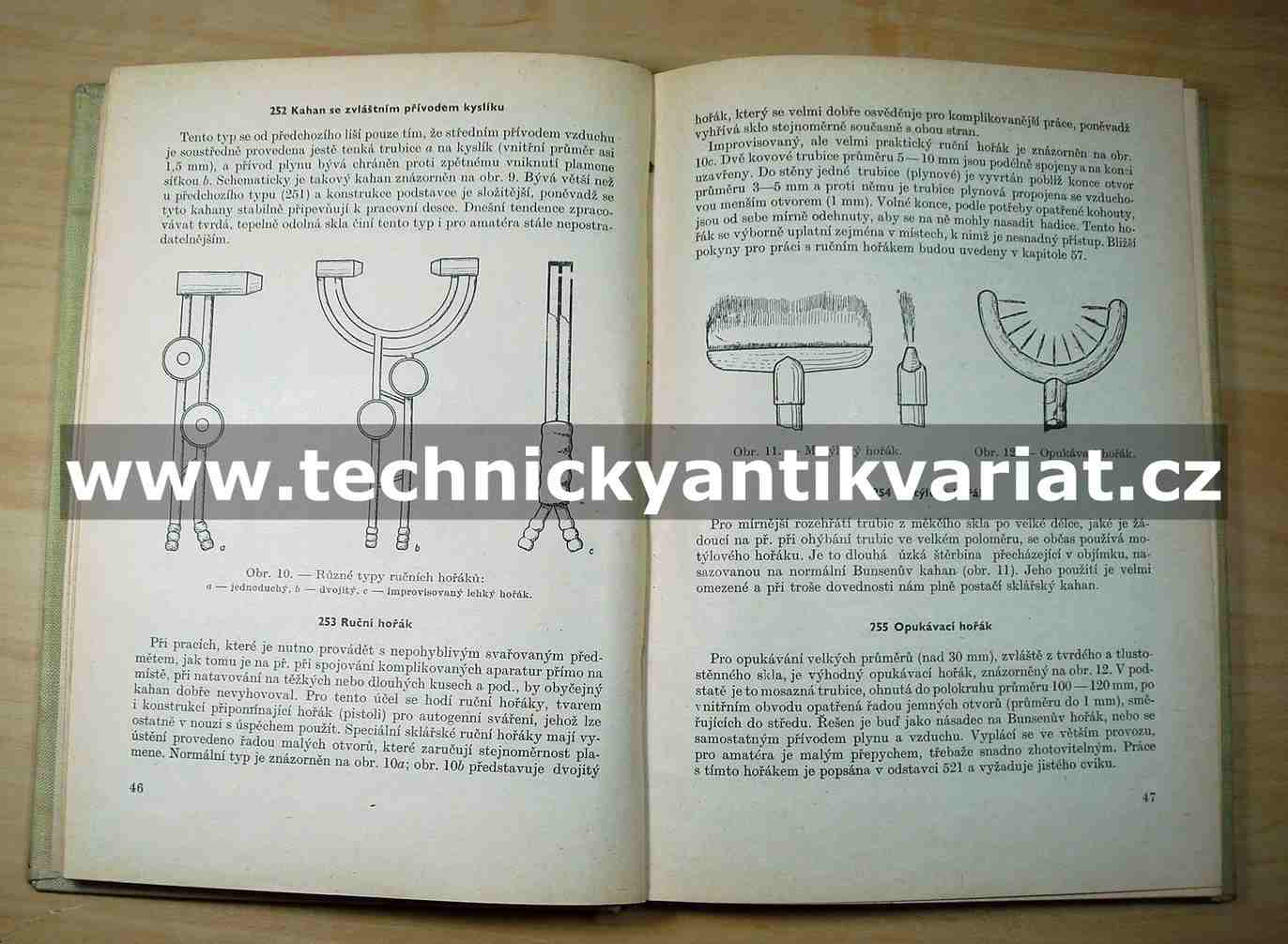 Sklářské práce v chemické laboratoři